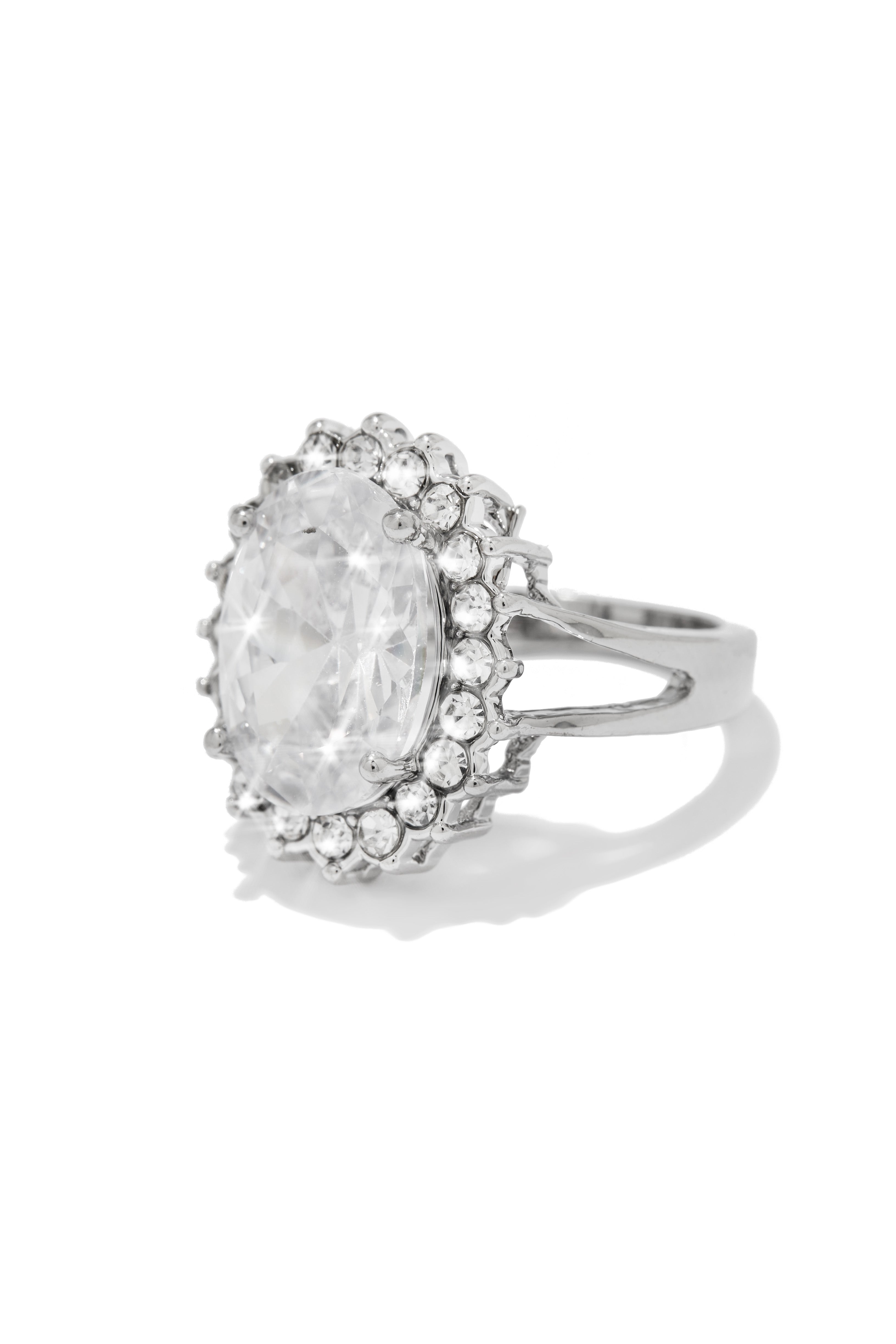 Pretty Glares Embellished Statement Ring - Silver